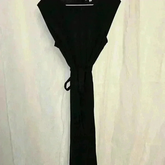 Max Studio Black Romper - Size Medium, Black, with Pockets - Picture 3 of 4